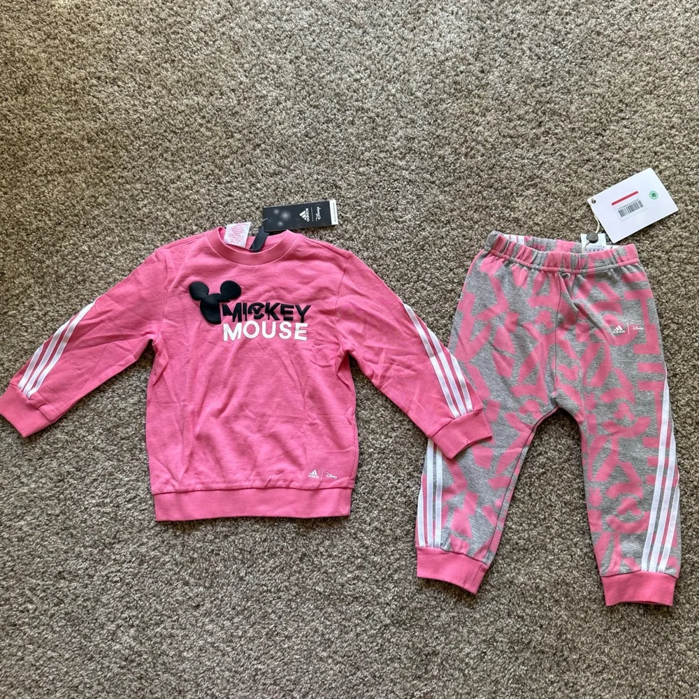 Adidas x Disney Mickey Mouse Sweatshirt And Sweatpants Set NWT Size 2T - Picture 2 of 5